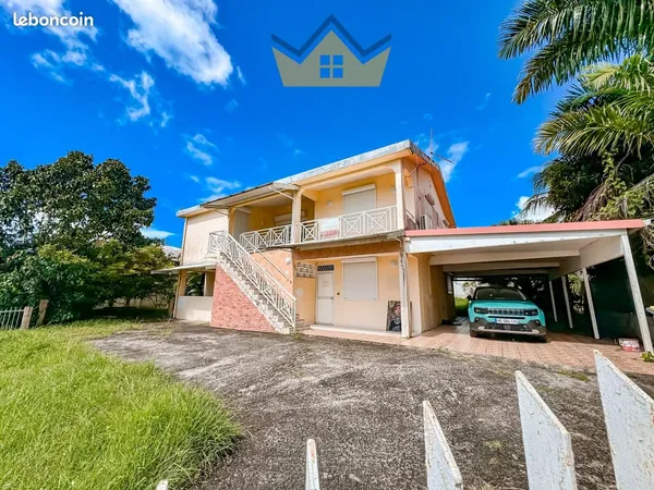 Propriété 10 pièces 240 m² 