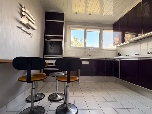 Appartement 4 pièces 93 m² 