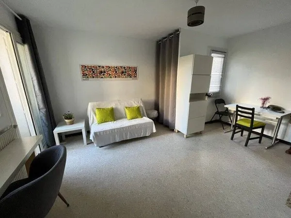 Studio 1 pièce 22 m² 