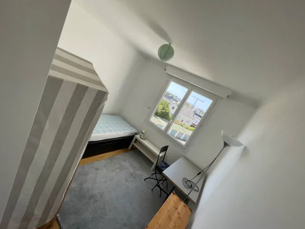 Propose Chambre 10m² dans colocation de 80m² bvd Alexis Carrel 