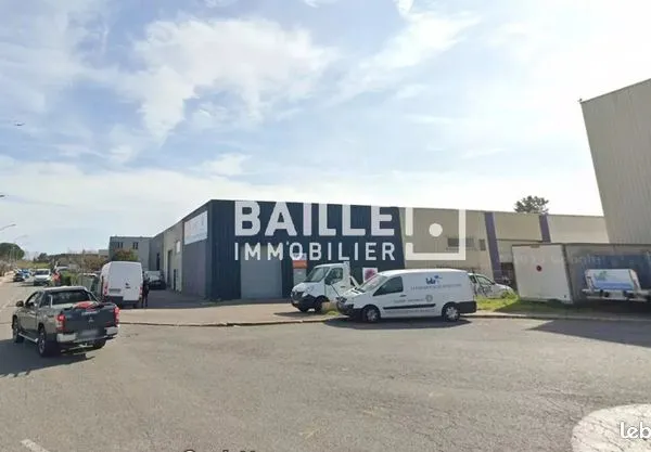 Local commercial 525 m² 