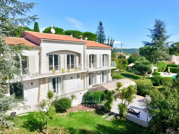 villa 5 chambres neo-provencale avec vue mer - mougins 