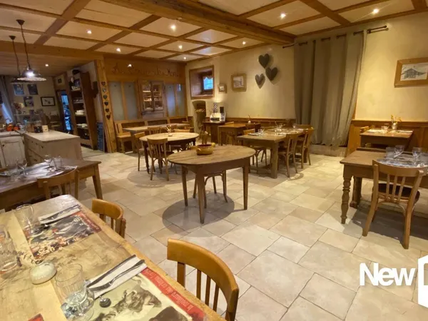 Maison 12 pièces 723 m² 