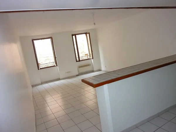 Spacieux appartement F3 en hypercentre 