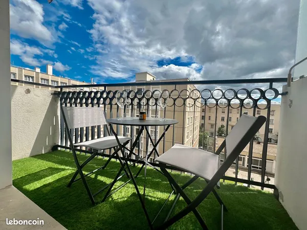 Appartement 1 pièce 94 m² 