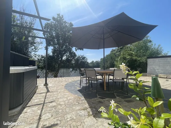 Maison entièrement rénovée en bord de Loire - “Retour aux Sources” - Île de 