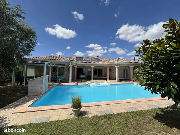 Maison 5 pièces 143 m² 