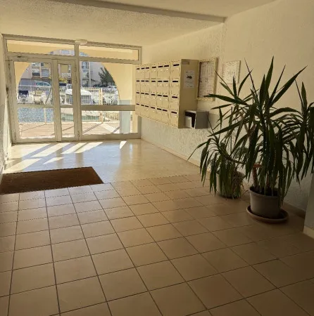 Studette 1 pièce 12 m² 