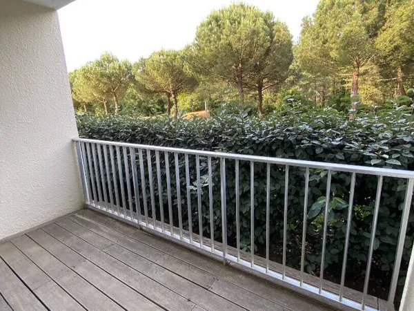 Studio 1 pièce 30 m² 
