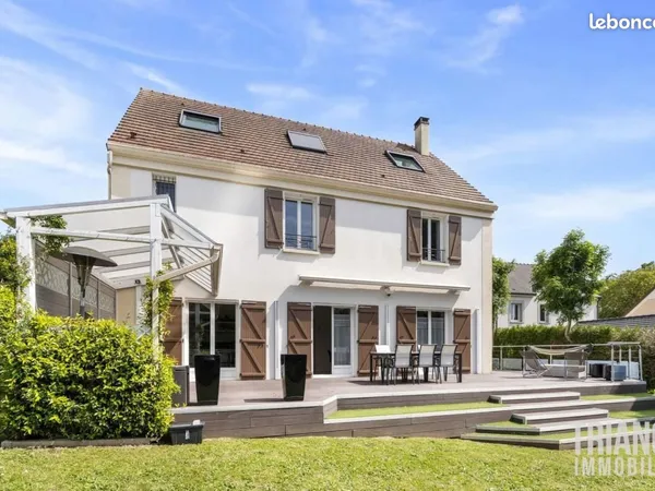 Maison 9 pièces 212 m² 