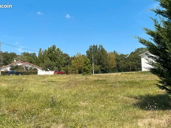 Terrain 1 250 m² Busque 