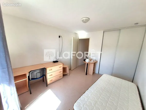 Studio 1 pièce 20 m² 
