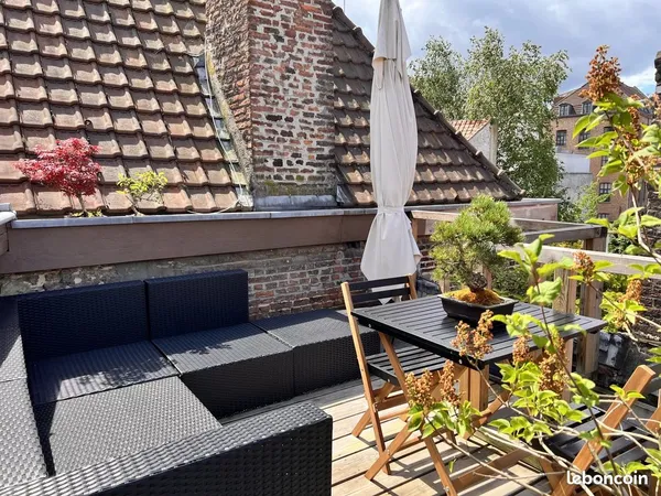 Charmante maison typique du Vieux-Lille avec extérieur 