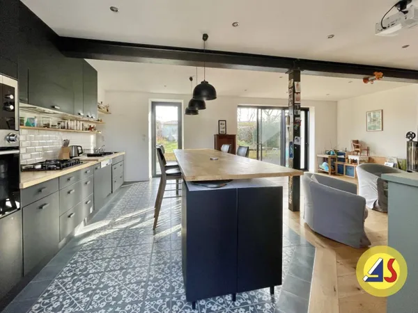 Maison 6 pièces 117 m² 
