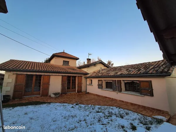 Propriété 6 pièces 180 m² 