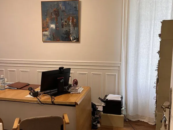 Local 3 pièces 38 m² 