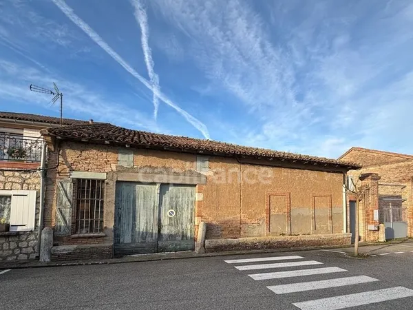Maison 2 pièces 390 m² 