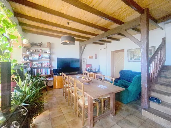 MAISON AU CŒUR DU BOURG 