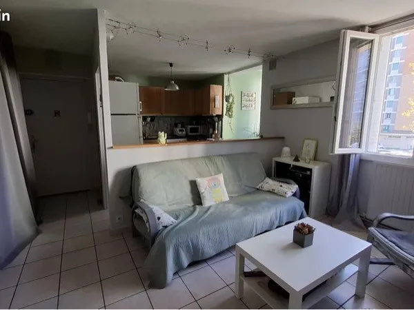Bel Appartement 3 pièces 56 m² + loggia + cave - Fontaine (38600) 