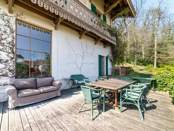 Chalet Atypique du Second Empire à Saint Prix 