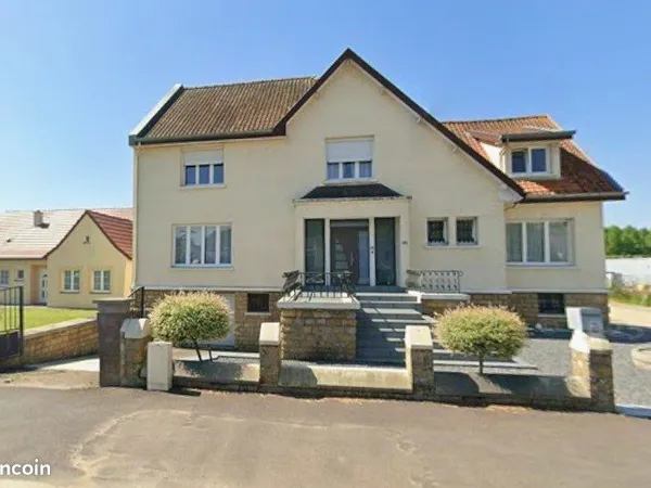 Maison 9 pièces 272 m² 