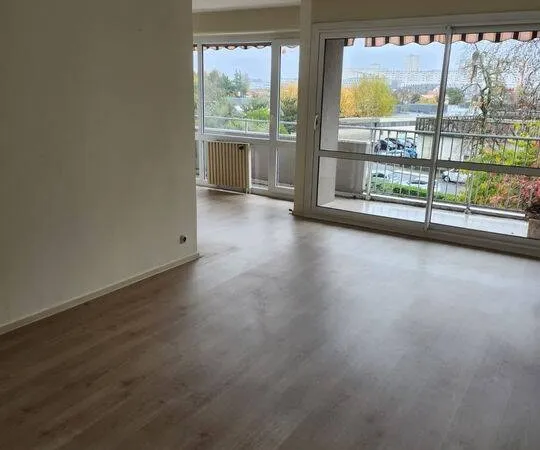 Appartement 4 pièces 79 m² 