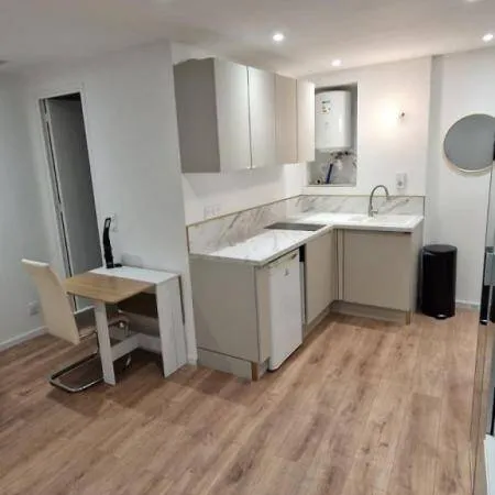 Studio 1 pièce 21 m² 