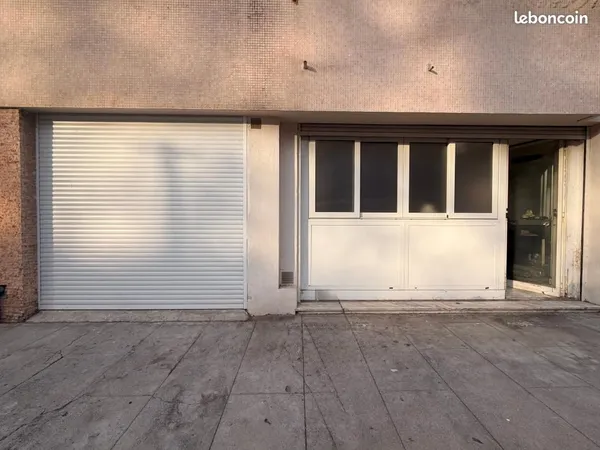 Studio 1 pièce 45 m² 