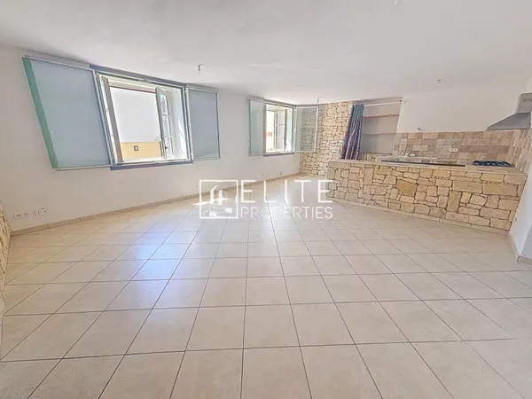 Appartement 4 Pieces 102m² + Parking - Vallauris 