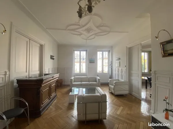 Appartement 6 pièces 138 m² 