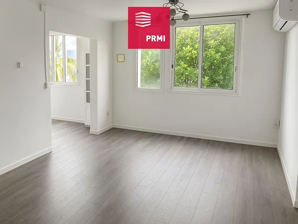chez PRMI / Appartement en front de mer / Saint Pierre 