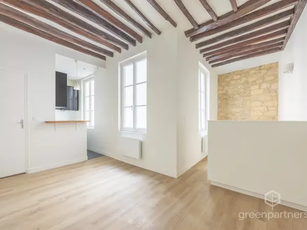 Studio en parfait état rue des Canettes 
