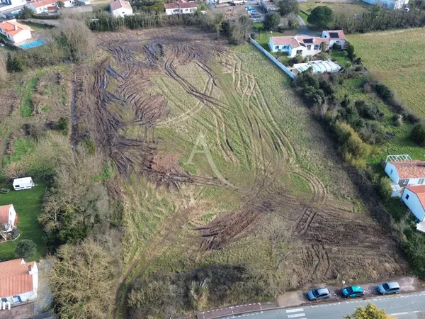 Terrain 405 m² LE FENOUILLER 