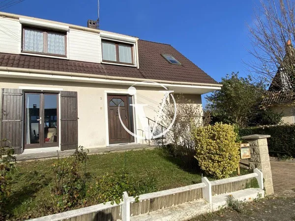 Maison 5 pièces 94 m² 