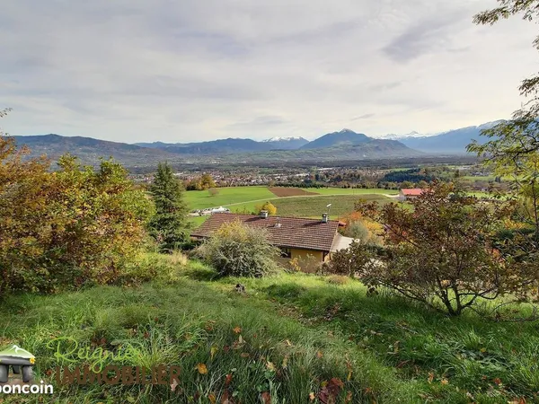 REIGNIER - Maison traditionnelle de 138,91 m² avec vue panoramique sur terrain de 1 549 m² 