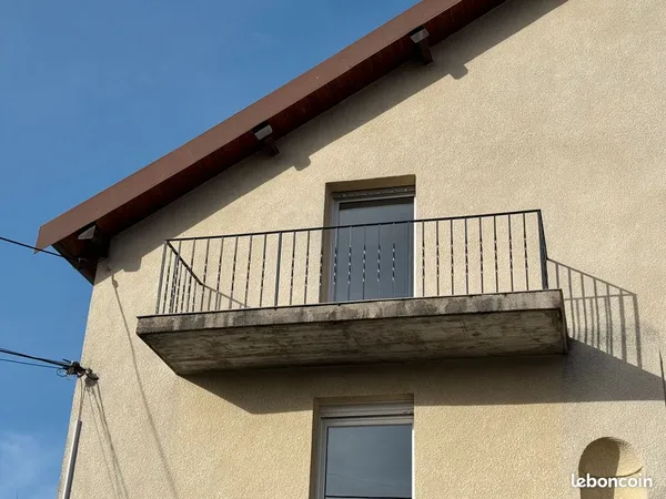 Appartement T2 avec balcon à louer 