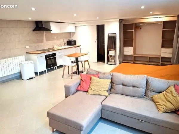 Appartement 1 pièce 50 m² 