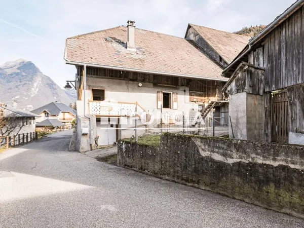 Maison de village 5 pièces 338 m² 