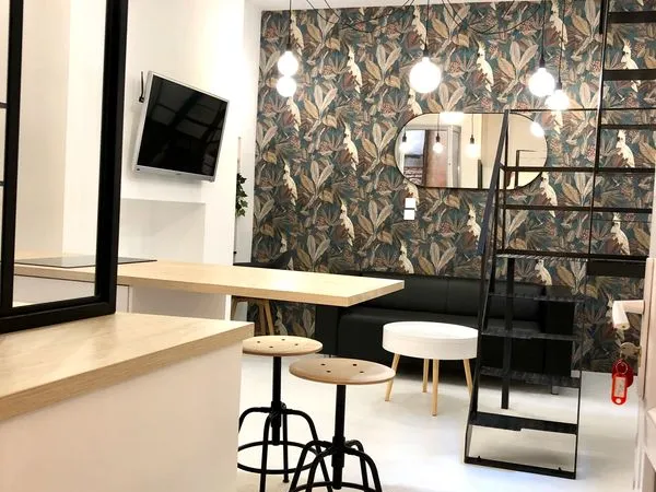 Studio meublé en plein centre ville, au calme et fonctionnel 