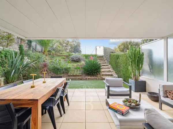 CANNES CALIFORNIE - APPARTEMENT REZ DE JARDIN - 2 CHAMBRES 