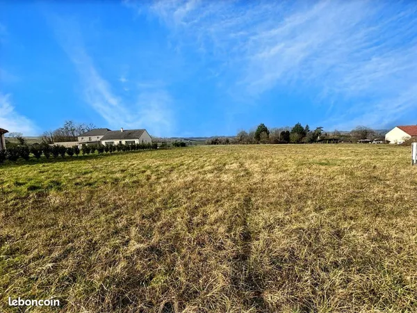 Terrain 1061 m² SAINT-MAURICE-LE-VIEIL 