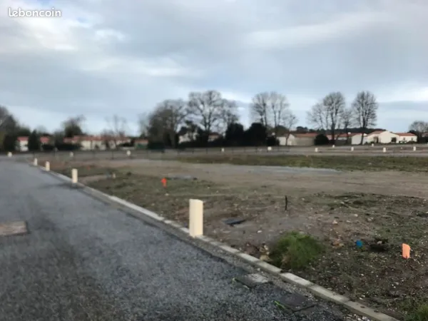 Terrain 353 m² Soullans 