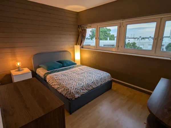 Appartement 1 pièce 77 m² 