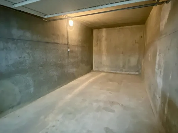 Parking 14 m² 