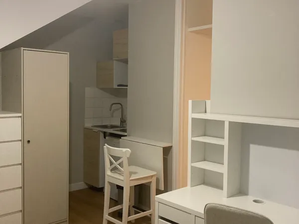 Loue studette meublée et équipée, Angers hyper-centre 