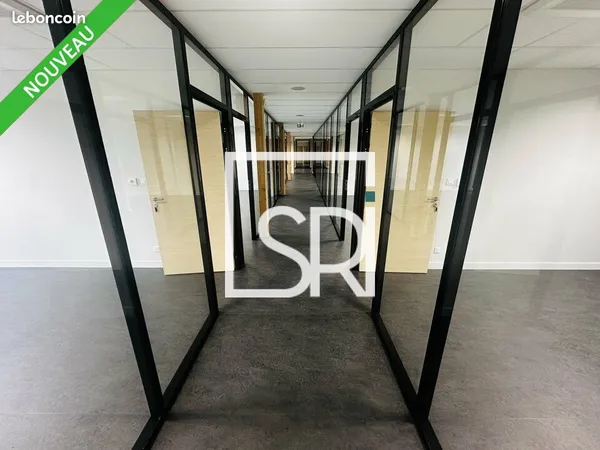 Bureaux 414 m² 