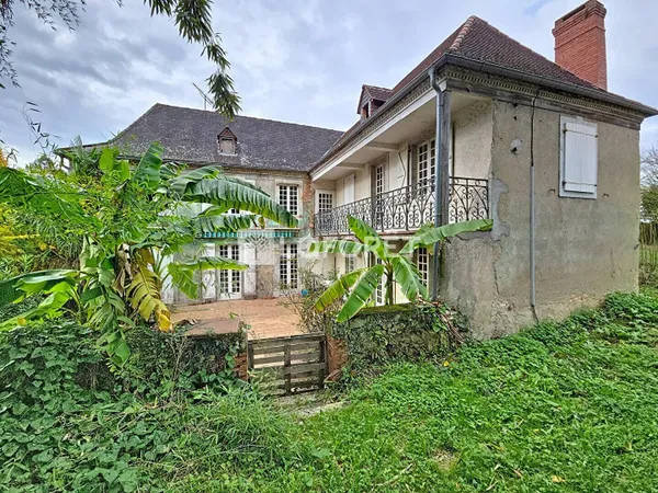 Maison 12 pièces 445 m² 