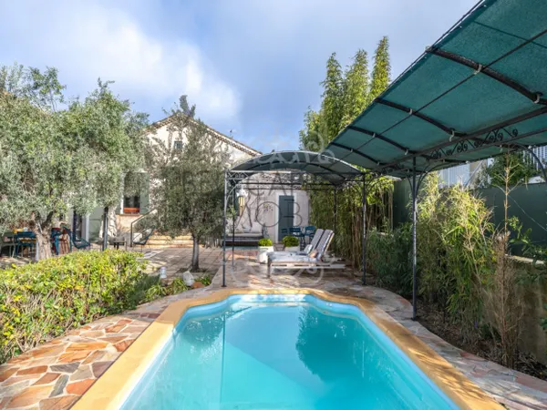 AIX-EN-PROVENCE PIGONNET PROPRIÉTÉ AVEC DEUX MAISONS 