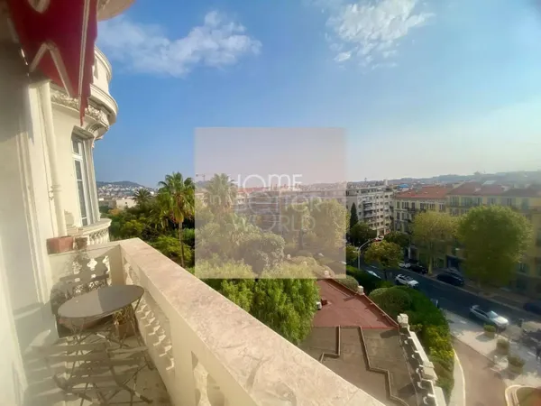 Appartement 6 pièces 253 m² 