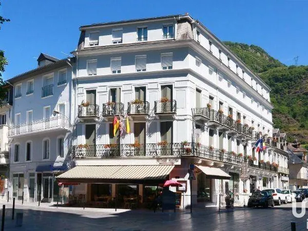Local commercial 1500 m² 